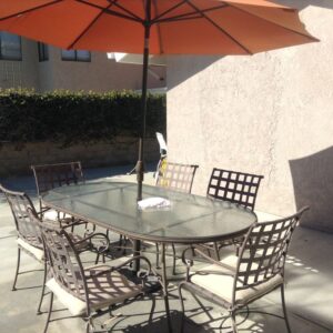 signature-resident-care-patio.jpg