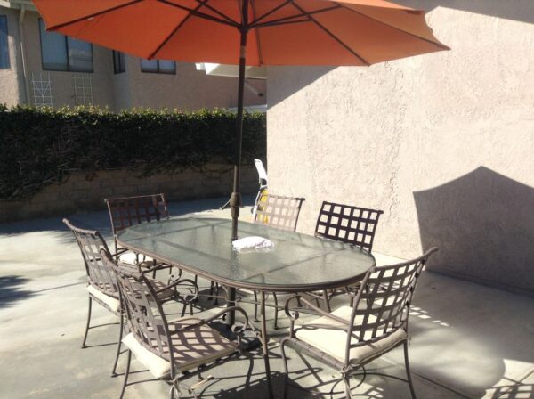 signature-resident-care-patio.jpg