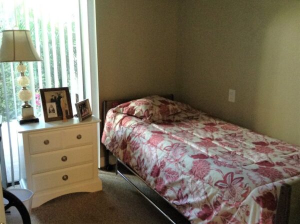 signature-resident-care-private-room-3.jpg