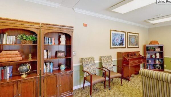 silverado-senior-living-tustin-hacienda-1-library.jpg
