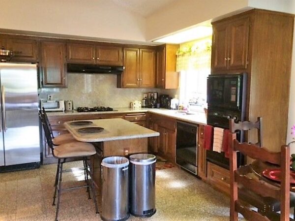 soleil-senior-living-kitchen.jpg