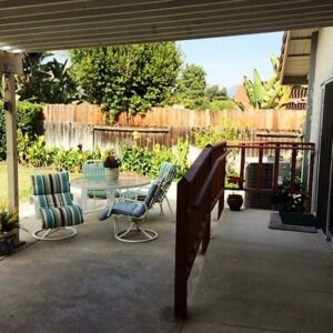 soleil-senior-living-patio.jpg