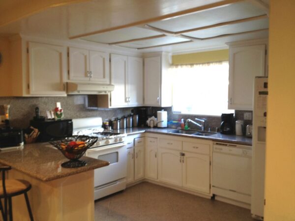 south-home-care-i-kitchen.jpg