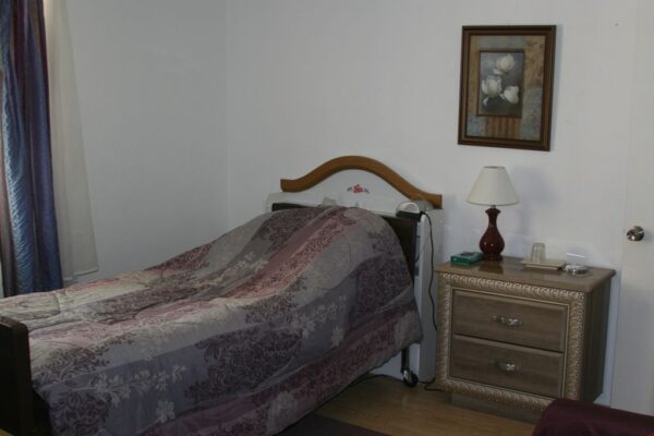 sunflower-living-4-private-room.jpg