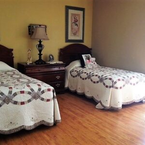 sunny-hills-homes-5-shared-room.jpg