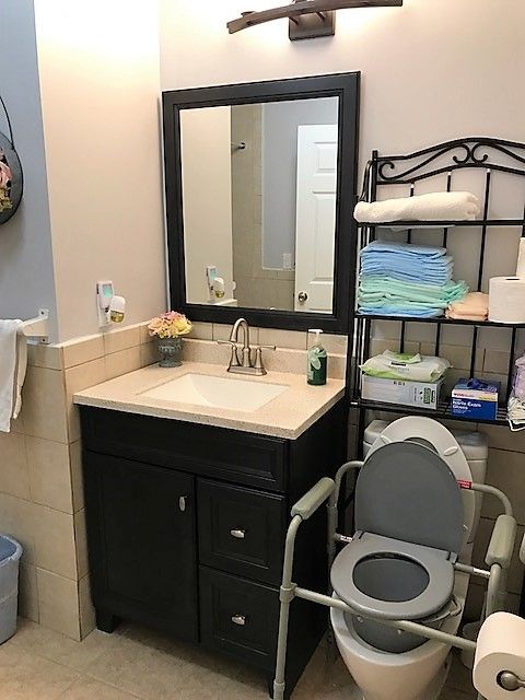 sunny-hills-villa-elder-care-home-restroom-3.jpg