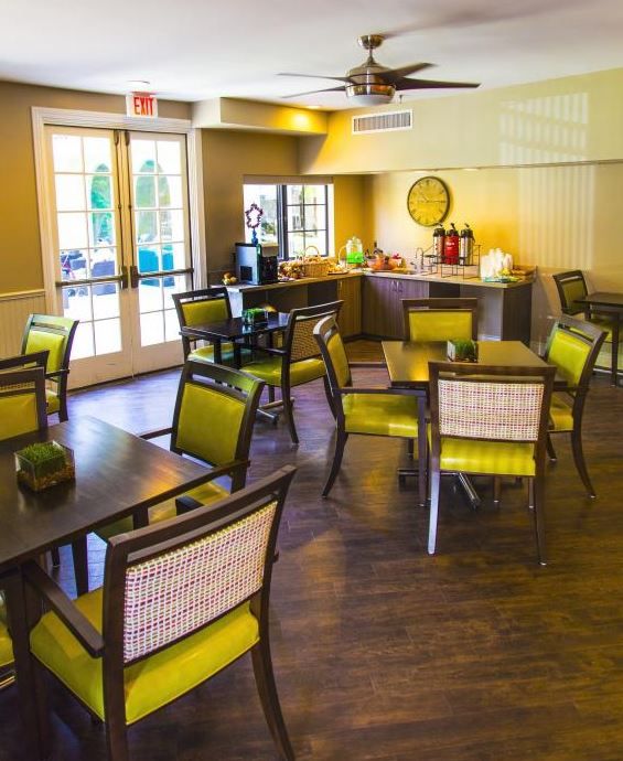 sunnycrest-senior-living-bistro.jpg