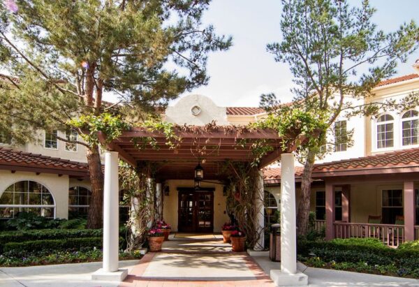 sunrise-of-mission-viejo-entrance.jpg