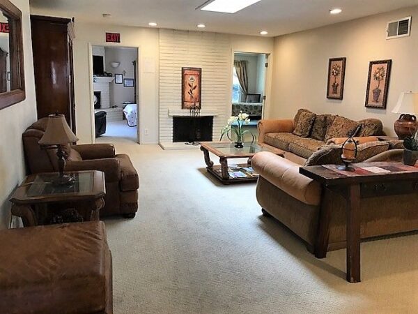 sunset-homes-living-room-3.jpg