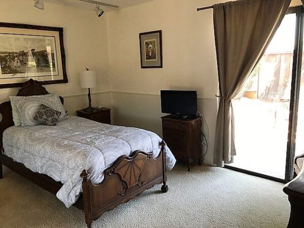 sunset-homes-private-room-5.jpg