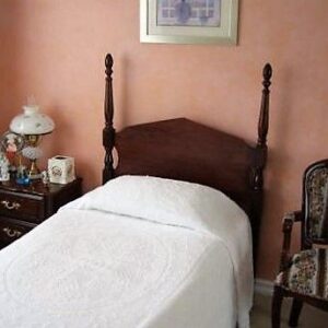 sunshine-retirement-home-4-private-room-2.jpg