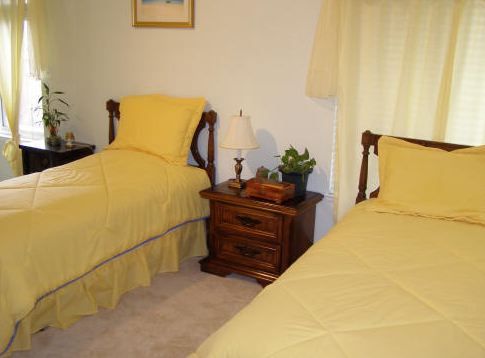 sunshine-retirement-home-5-shared-room.jpg