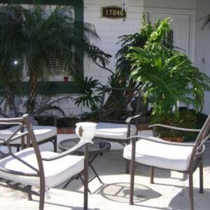 sunshine-retirement-home-yard.jpg