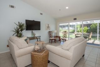 sycamore-care-homes-living-room-3.jpg