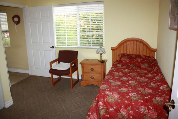 tabis-facility-home-care-4-private-room.jpg
