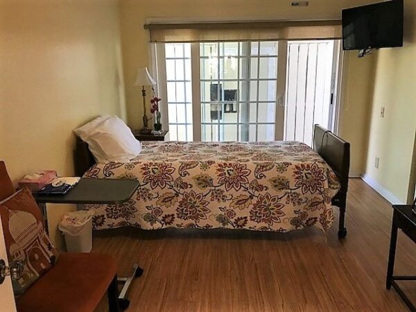tessies-place-i-6-private-room-3.jpg