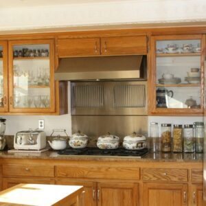 tessies-place-i-kitchen.jpg