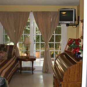 tessies-place-i-private-room.jpg