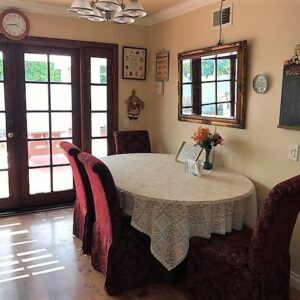 tessies-place-ii-dining-room.jpg