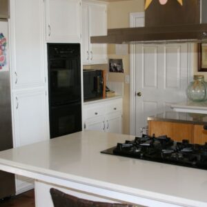 tessies-place-ii-kitchen.jpg