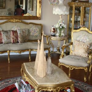 tessies-place-ii-living-room-2.jpg