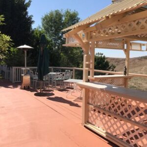 tessies-place-ii-patio-4.jpg