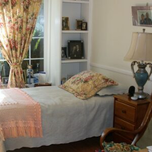 tessies-place-iii-4-private-room.jpg