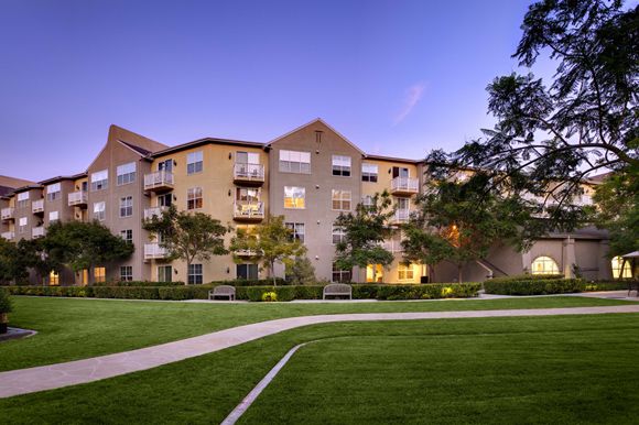 the-covington-1-exterior-view.jpg