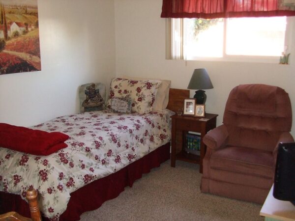 the-hills-of-hayward-5-private-room.jpg