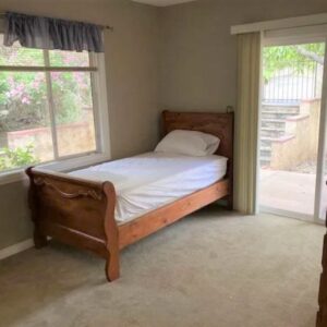the-hills-of-highland-5-private-room.jpg