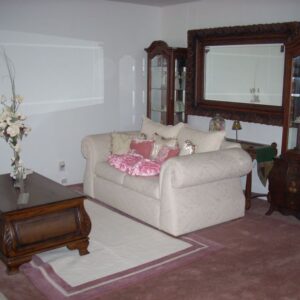 the-hills-of-valencia-3-living-room.jpg