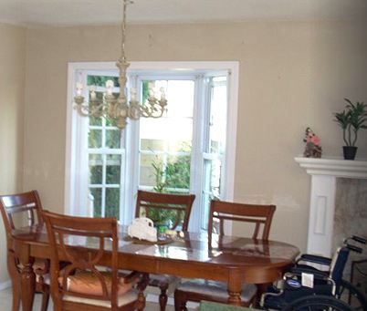 the-hills-of-valencia-4-dining-room.jpg