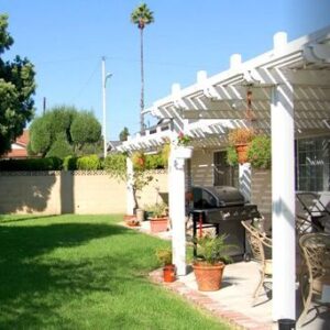 the-hills-of-valencia-patio-2.jpg
