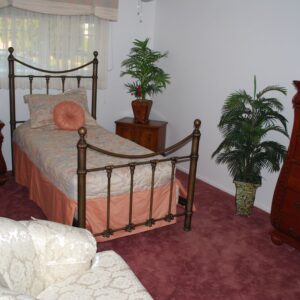 the-hills-of-valencia-private-room-4.jpg