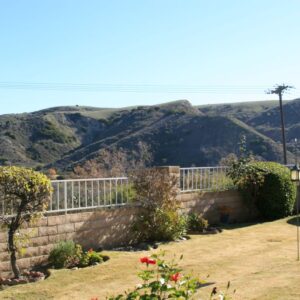 the-pleasantview-home-front-yard.jpg