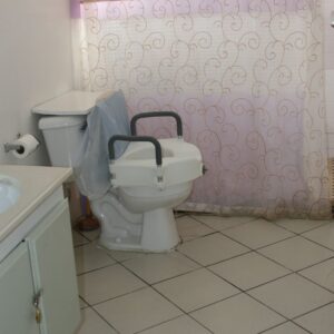 the-pleasantview-home-restroom-2.jpg