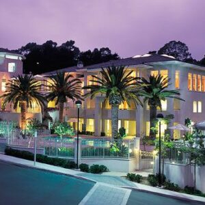 the-sea-bluffs-1-exterior.jpg