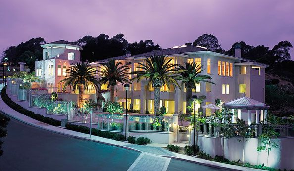 the-sea-bluffs-1-exterior.jpg