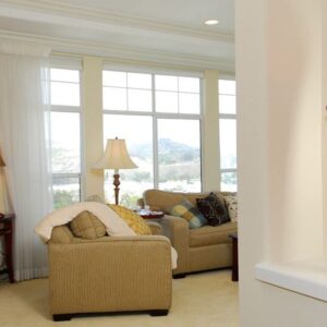 the-sea-bluffs-4-apartment-living-room-2.jpg