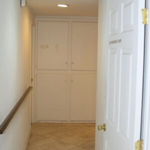 the-vine-house-residential-care-10-hallway.jpg