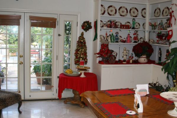the-vine-house-residential-care-6-living-room-3.jpg