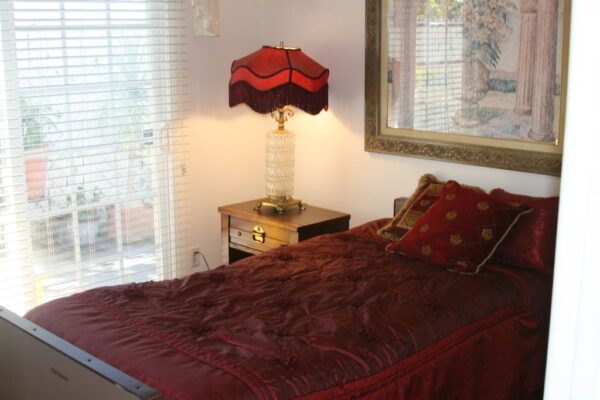 the-vine-house-residential-care-8-private-room.jpg