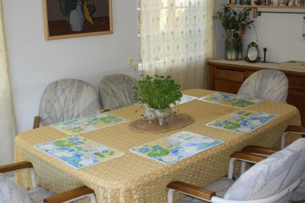 trucare-boarding-home-inc-3-dining-room.jpg