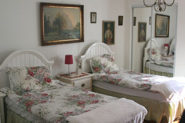 trucare-boarding-home-inc-4-shared-room.jpg