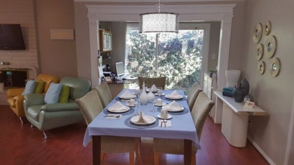 tuscany-senior-living-5-dining-room.jpg