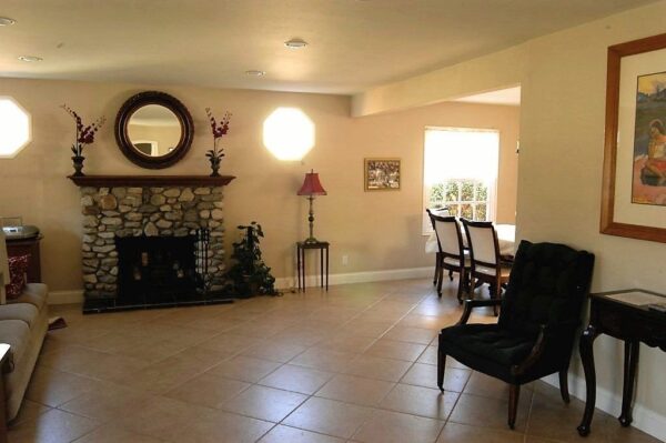 valley-guest-home-i-1-living-room.jpg