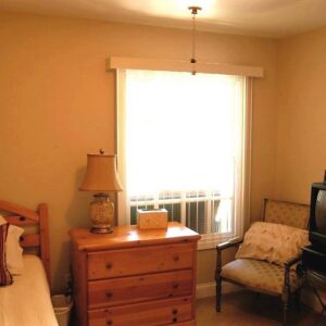 valley-guest-home-i-3-private-room.jpg