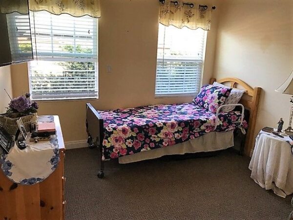 valley-residential-elderly-care-i-private-room-5.jpg