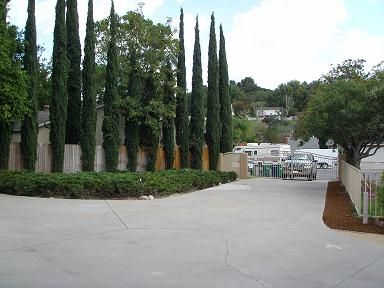 via-tercero-homes-1-driveway.jpg
