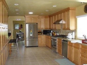 via-tercero-homes-3-kitchen.jpg